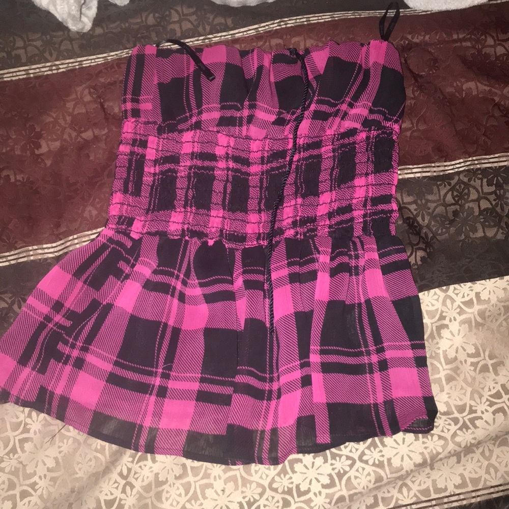 Cute top.